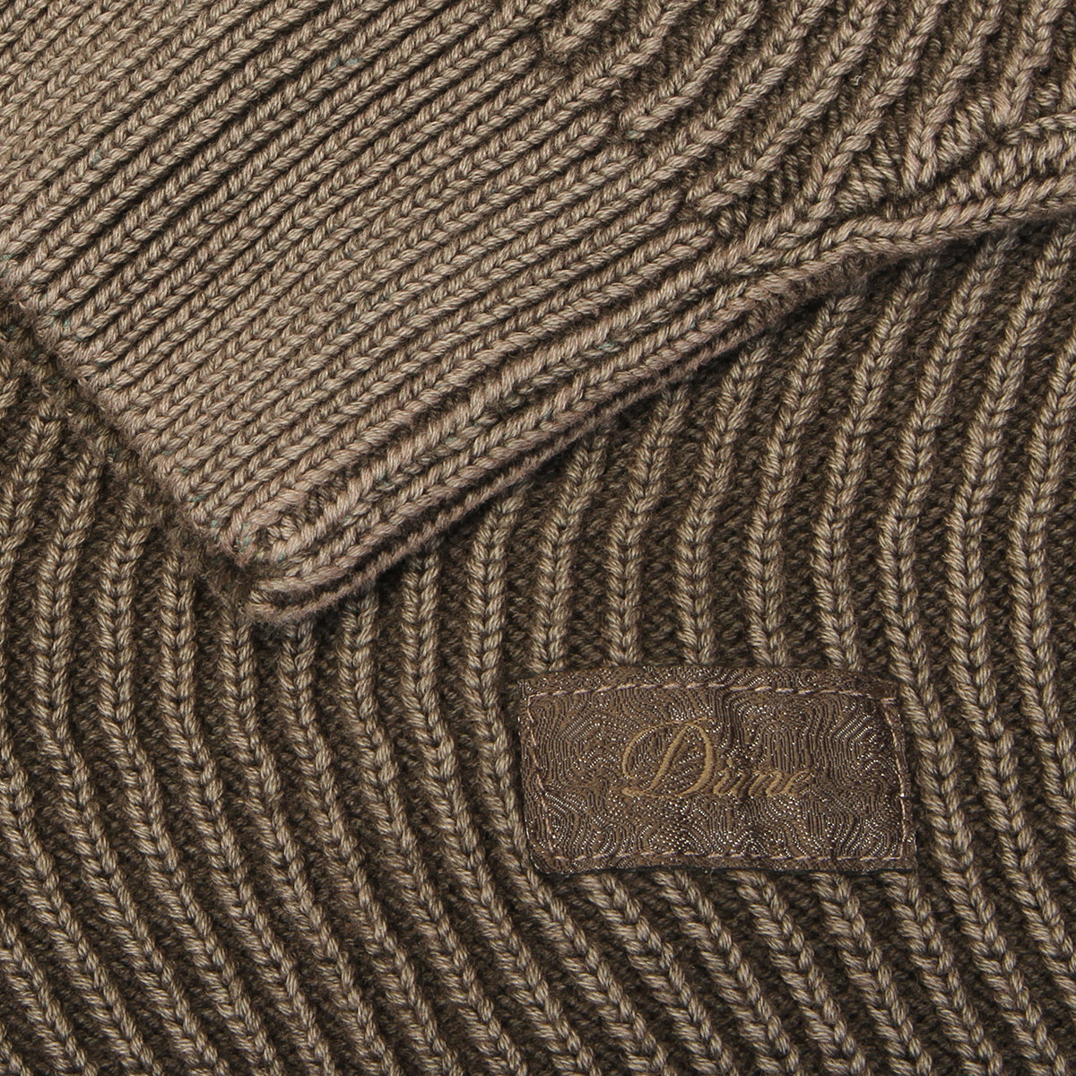 Dime - Wave Knit Sweater
Color : Brown