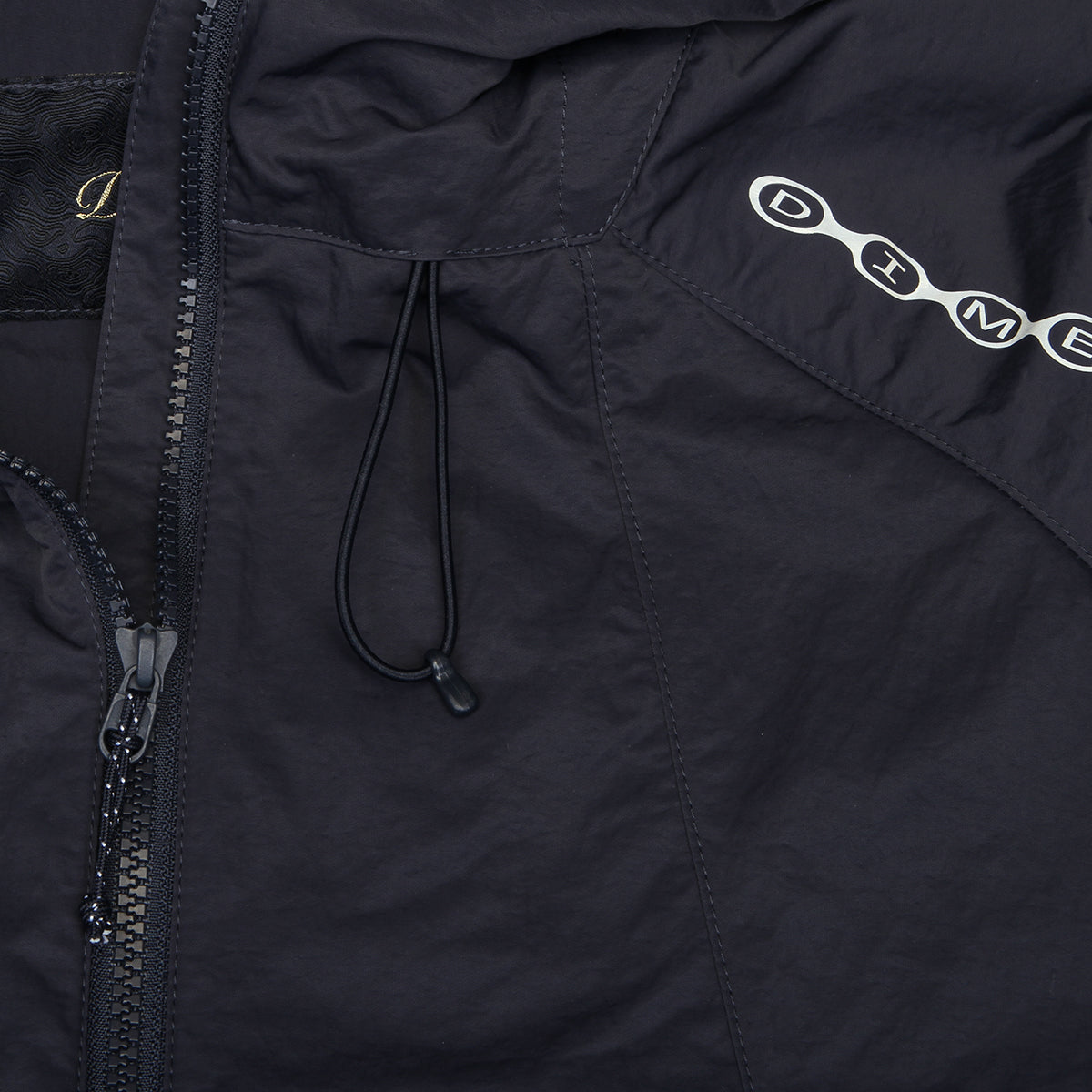 Dime - Crinkled Tech Windbreaker
Color : Dark Navy