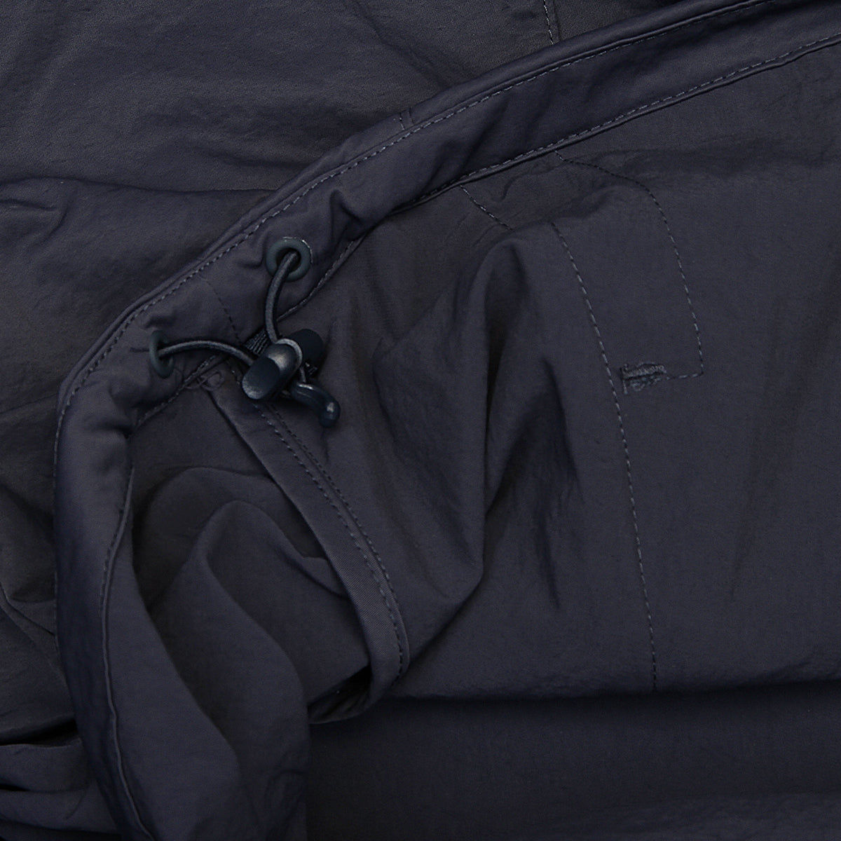 Dime - Crinkled Tech Windbreaker
Color : Dark Navy