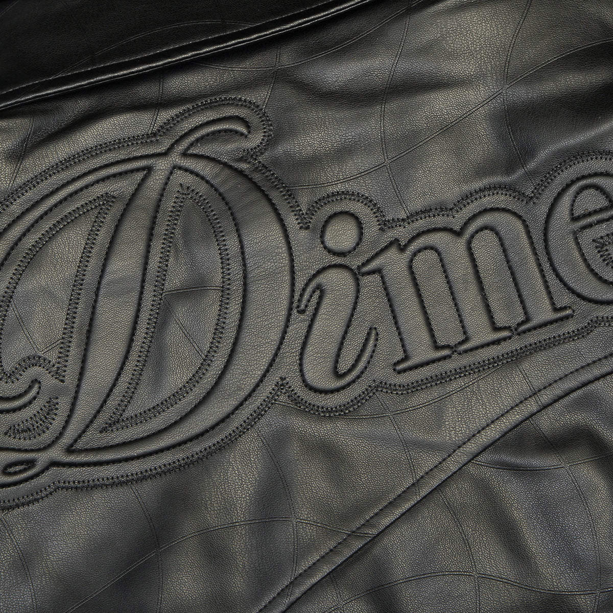 Dime - Debossed Wavy Jacket
Color : Black