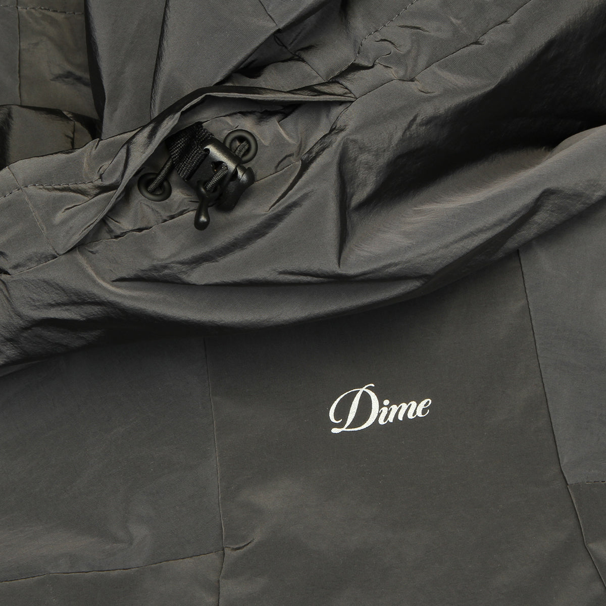 Dime - Taffeta Windbreaker
Color : Storm