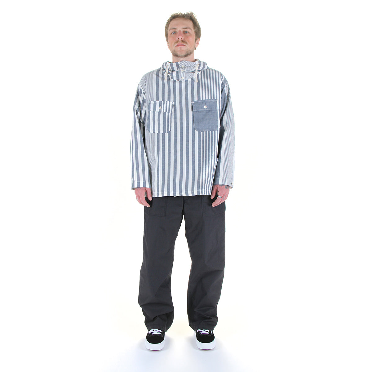 Engineered Garments - Cagoule Shirt
Style # 26S1A010
Color : Blue / White