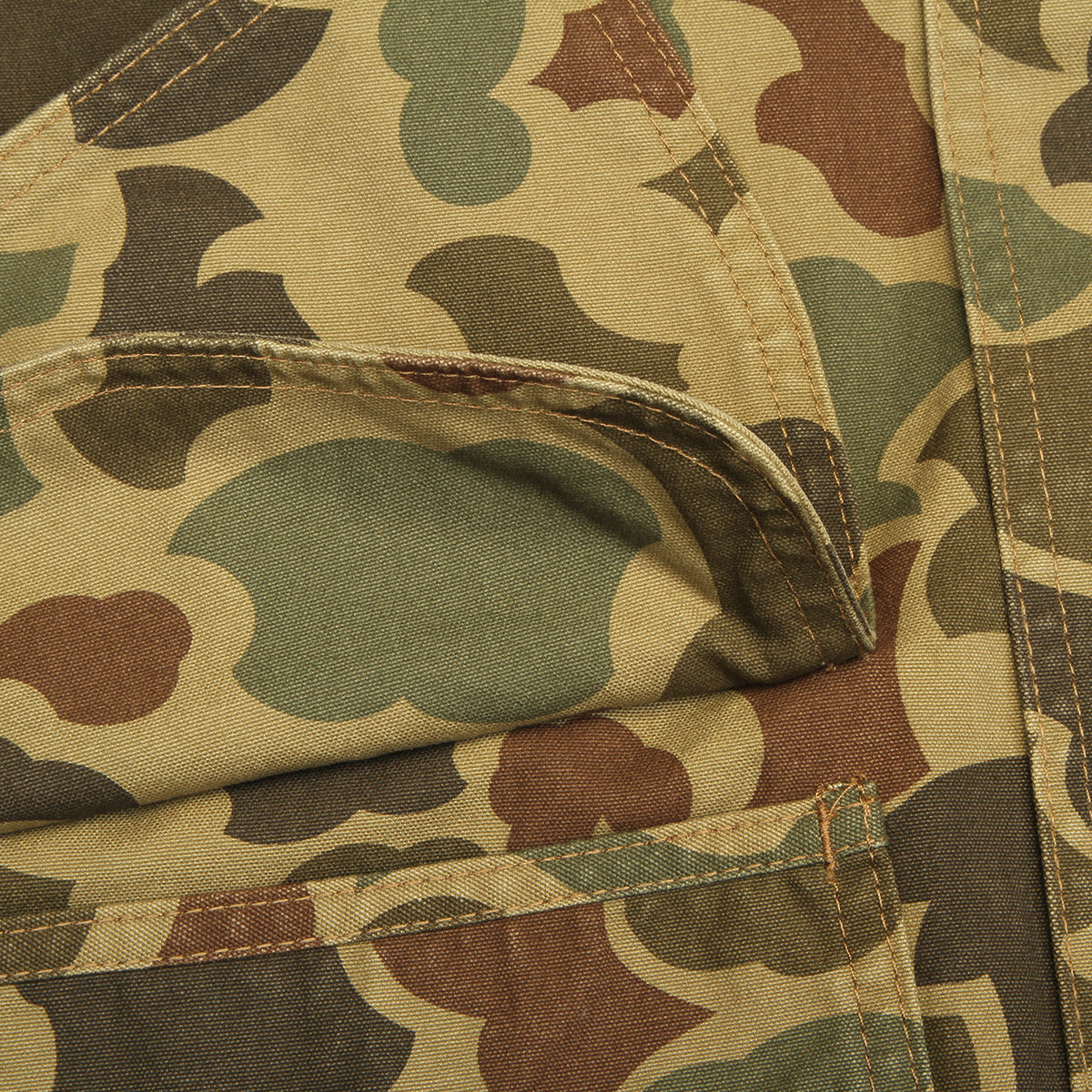 Filson - Canvas Outfitter Jacket
Style # F1420299335
Color : Tundra Shrub Camo