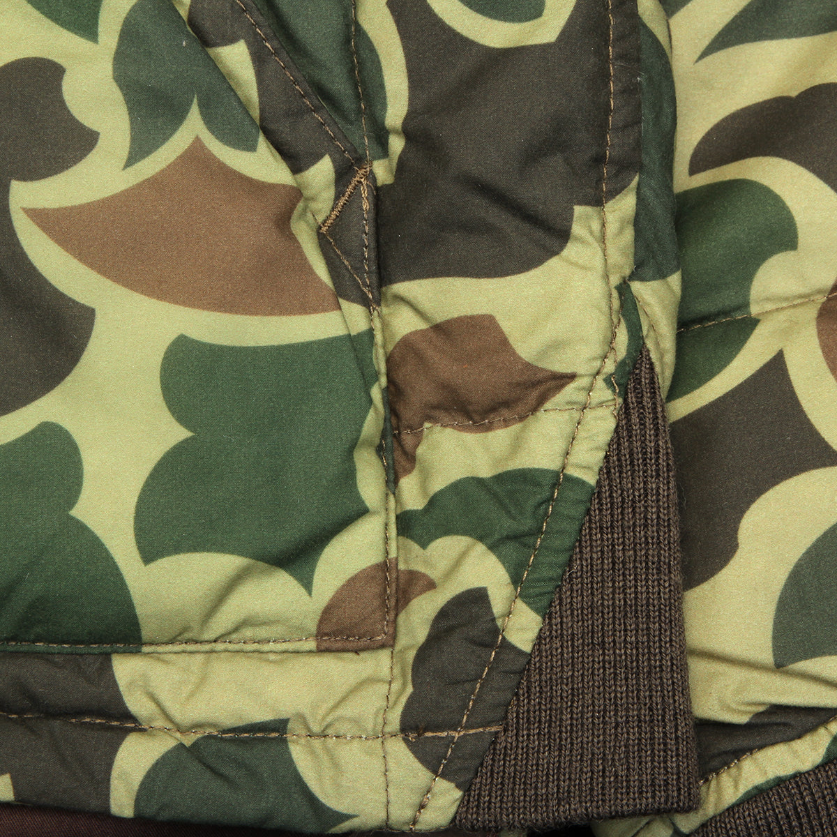 Filson - Waxed Down Jacket
Style # F1420299979
Color : Tundra Shrub Camo