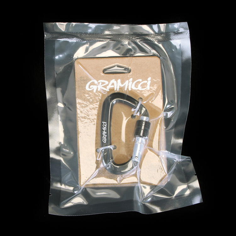 Gramicci - Carabiner
Color : Black
