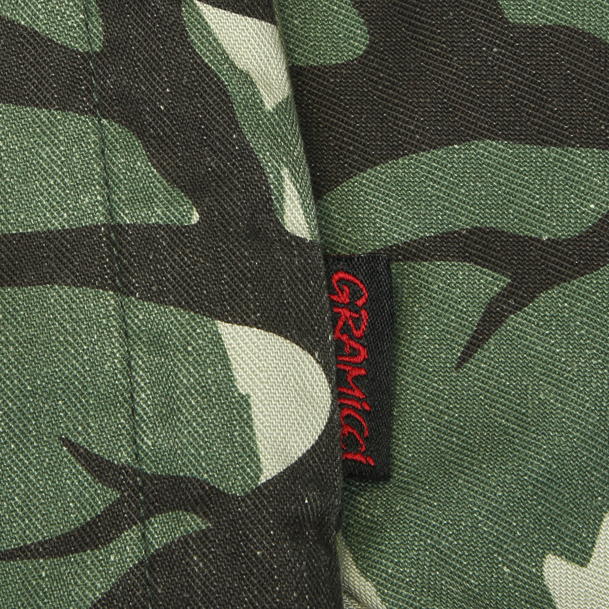 Gramicci - Herringbone Hooded Jacket
Style # G6FM-J027
Color : Branch Camo