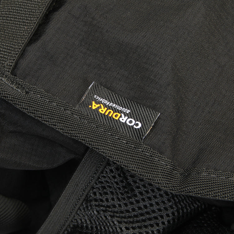 Gramicci - Messenger Bag
Color : Black