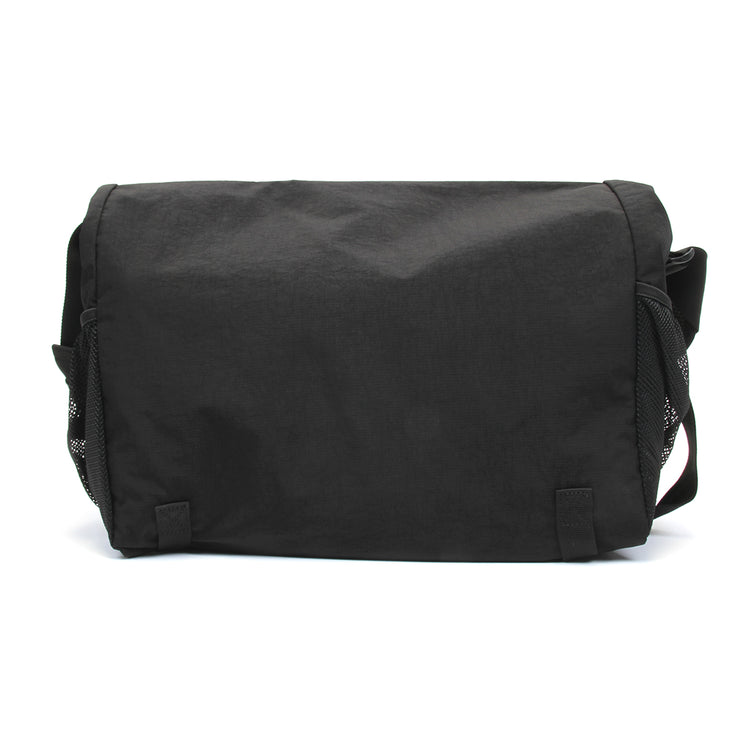 Gramicci - Messenger Bag
Color : Black