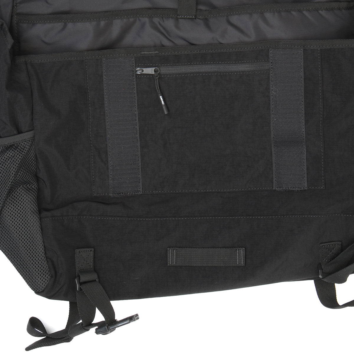 Gramicci - Messenger Bag
Color : Black
