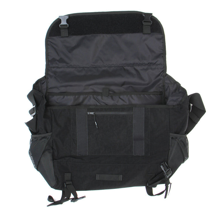 Gramicci - Messenger Bag
Color : Black