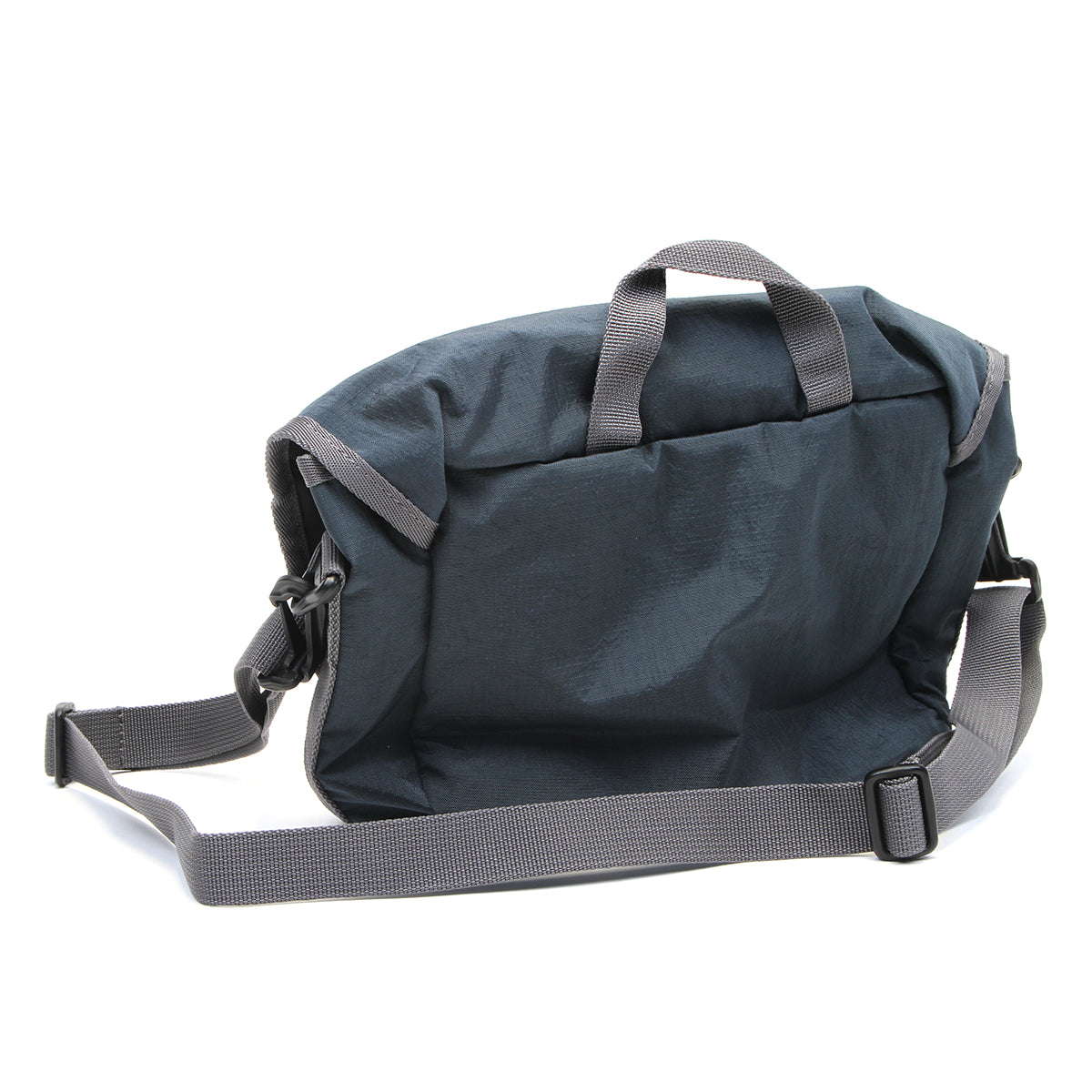 Gramicci - Multi Side Bag
Color : Navy