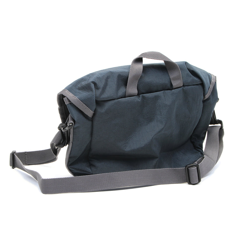 Gramicci - Multi Side Bag
Color : Navy