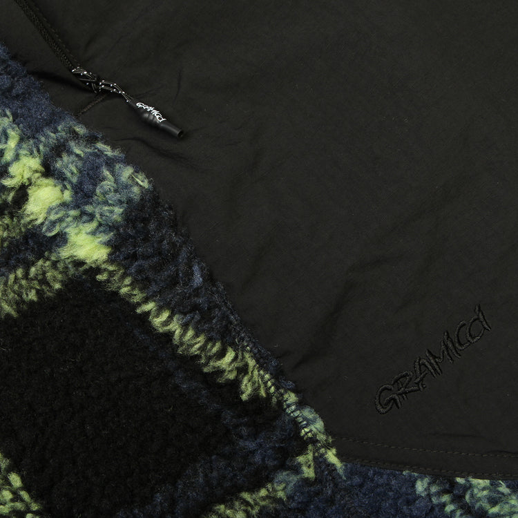 Gramicci - Sherpa Plaid Pant
Style # G6FM-P076
Color : Plaid