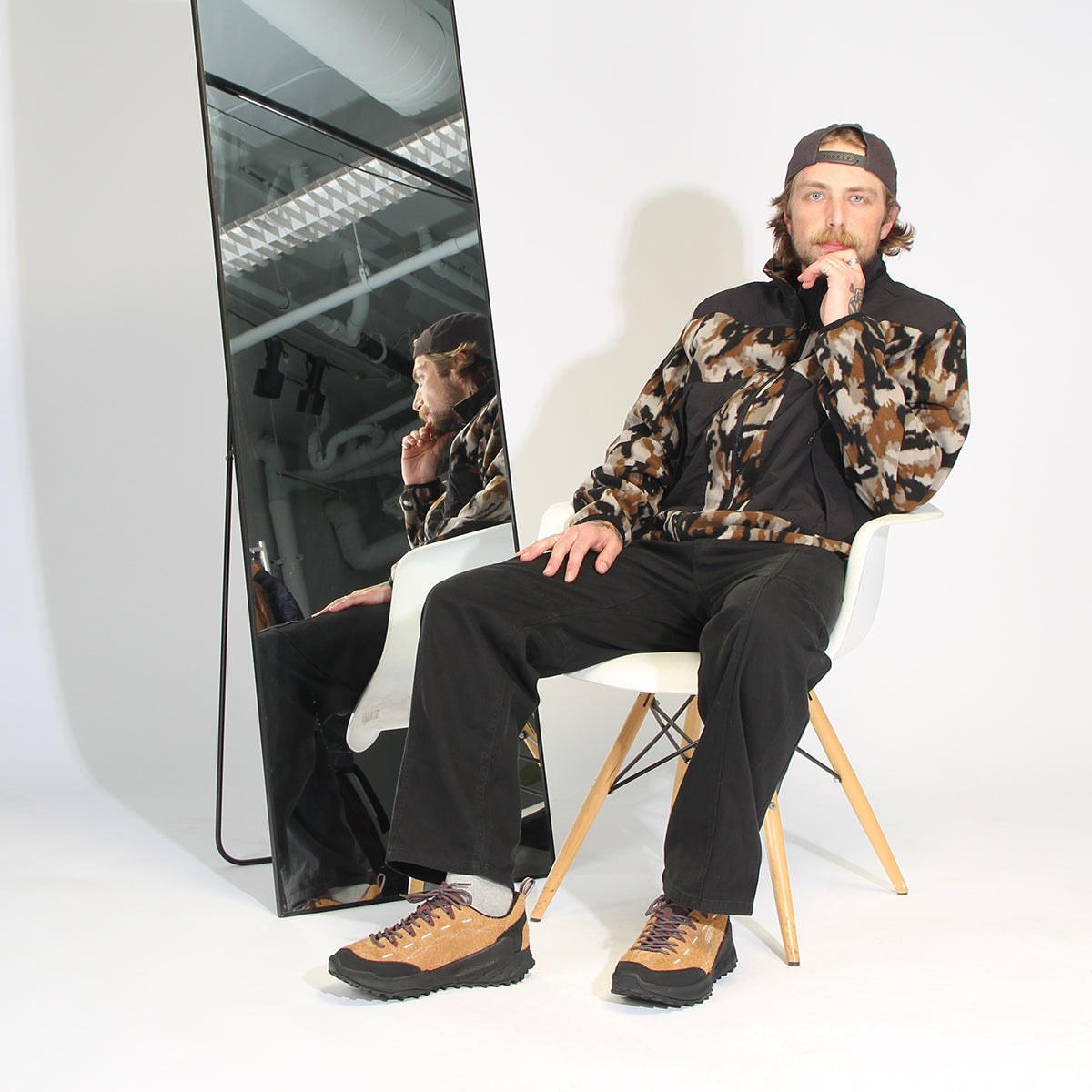 Gramicci - Thermal Fleece Jacket
Style # G6FM-J001
Color : Bark Camo

Gramicci - Voyager Pant
Style # G5SM-P086
Color : Black