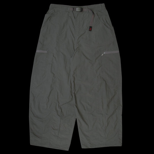 Gramicci - Women's Nylon Balloon Pant
Style # G5FW-P143
Color : Carbon