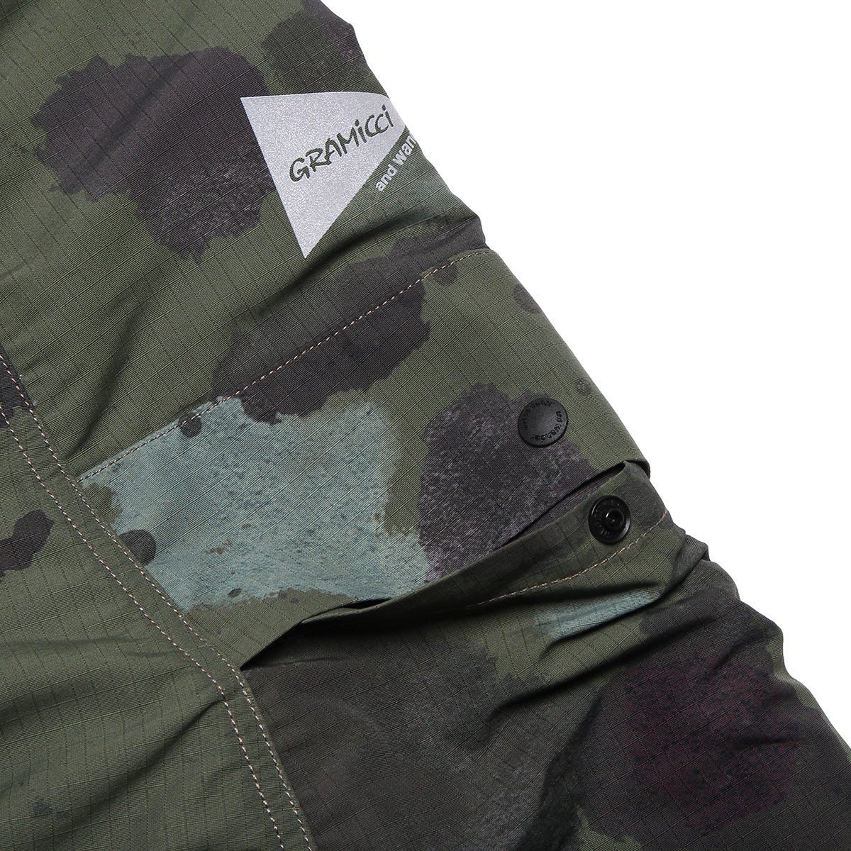 Gramicci x And Wander Women's Ripstop Voyager Skirt
Color : Camo