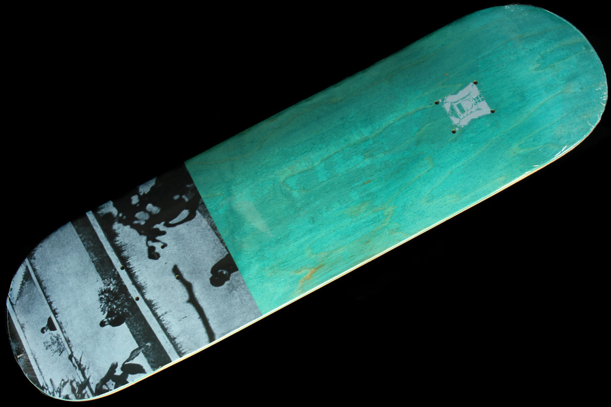 Guestroom - Hidden Deco Deck
Color : Teal