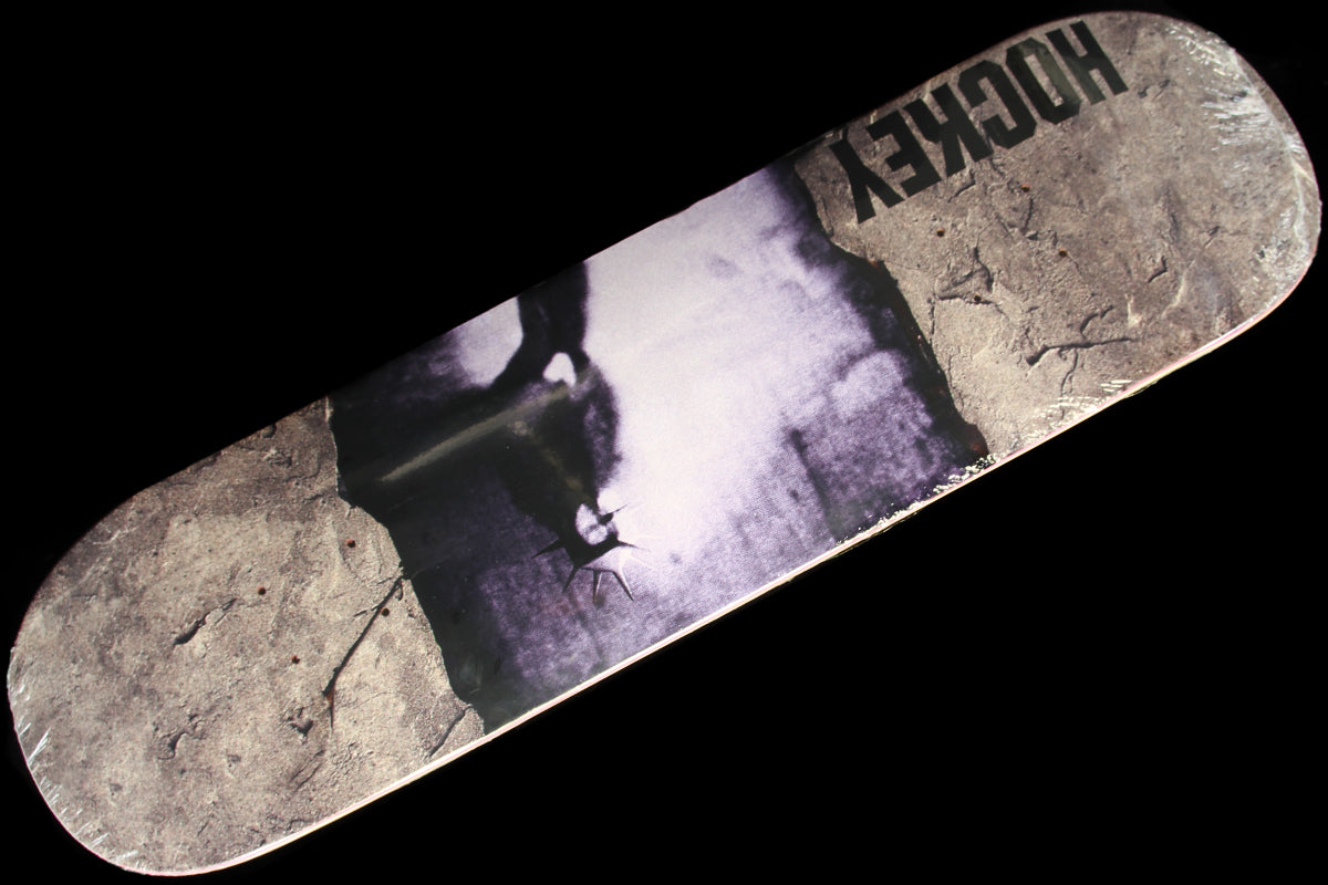 Hockey - Waiting Deck