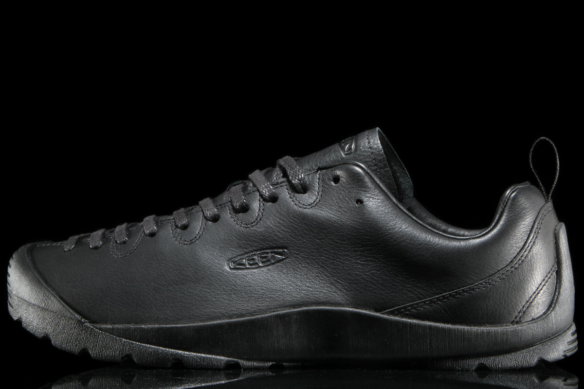 Keen - Jasper SE1
Style # 1032813
Color : Flux Black