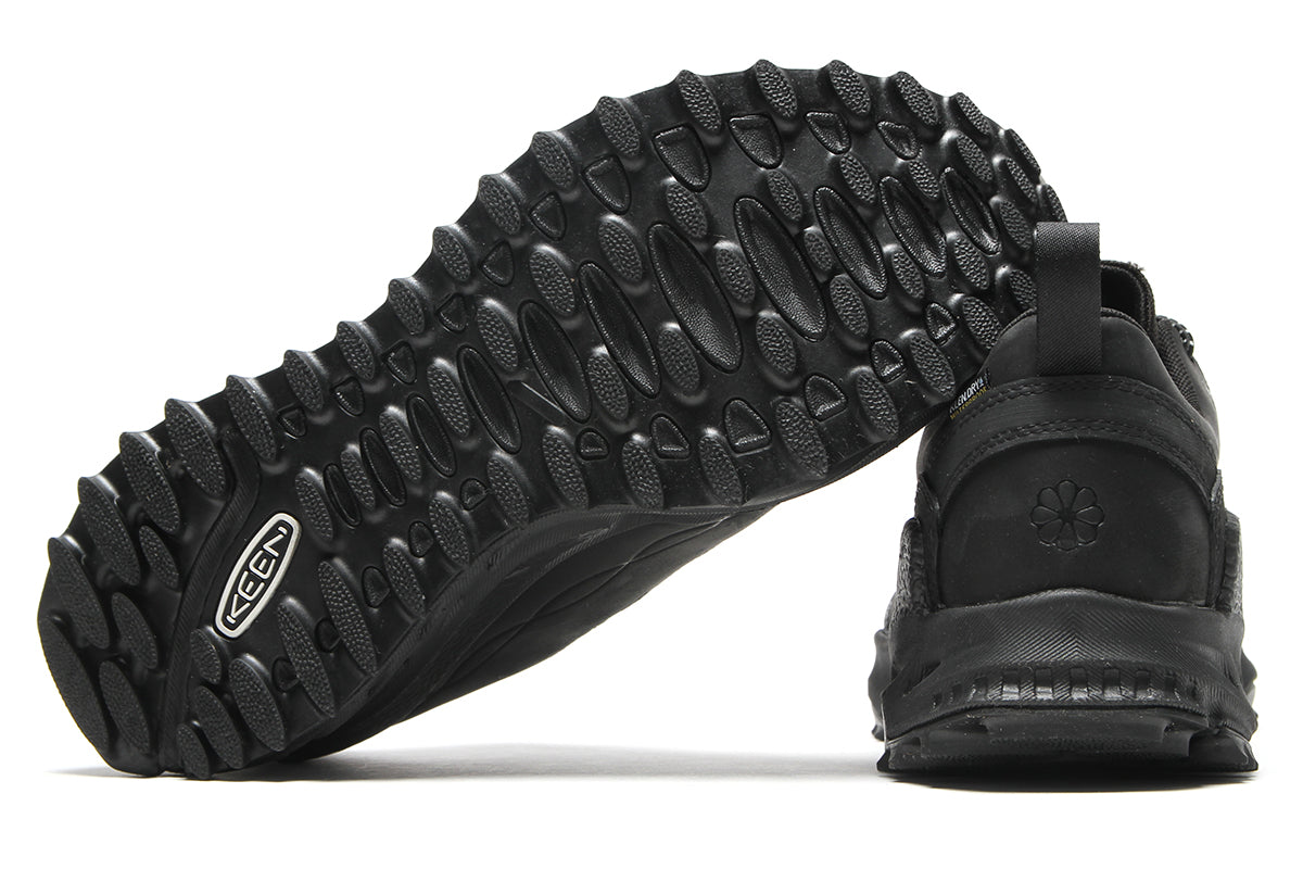 Keen - Jasper Zionic Waterproof
Style # 1032795
Color : Black / Black