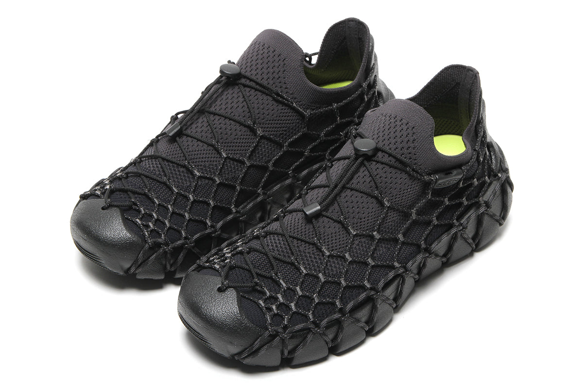 Keen - Uneek 360
Style # 1031928
Color : Magnet / Black