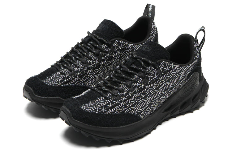 Keen - Jasper Zionic x 18 East
Style # 1032364
Color : Black / Black