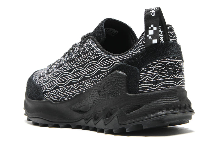 Keen - Jasper Zionic x 18 East
Style # 1032364
Color : Black / Black