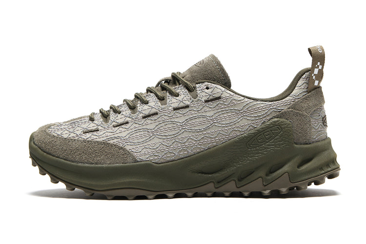 Keen - Jasper Zionic x 18 East
Style # 1032363
Color : Abbey Stone / Merm