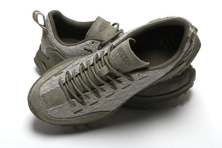 Keen - Jasper Zionic x 18 East
Style # 1032363
Color : Abbey Stone / Merm