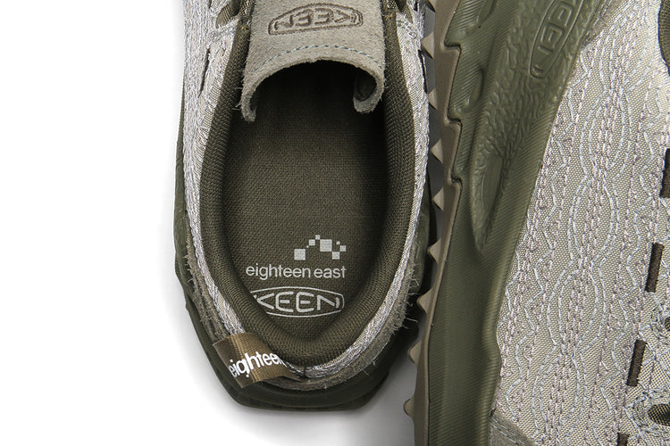 Keen - Jasper Zionic x 18 East
Style # 1032363
Color : Abbey Stone / Merm