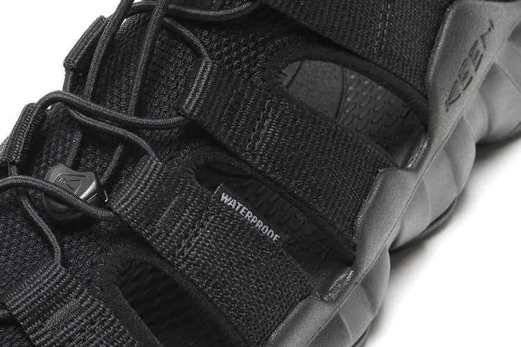 Keen - Hyperport H2
Style # 1031744
Color : Triple Black