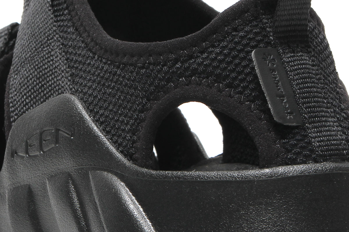 Keen - Hyperport H2
Style # 1031744
Color : Triple Black