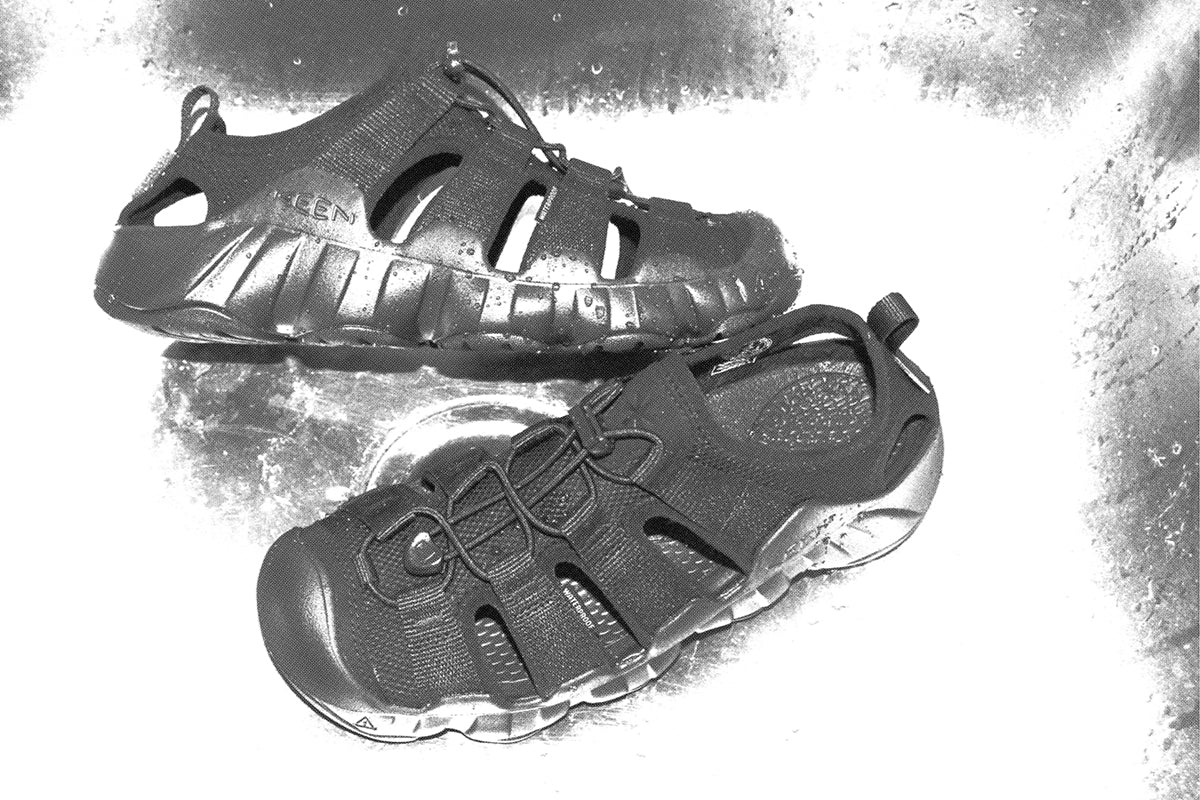 Keen - Hyperport H2
Style # 1031744
Color : Triple Black