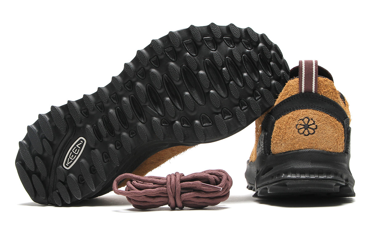 Keen - Jasper Zionic
Style # 1032645
Color : Chipmunk / Huckleberry