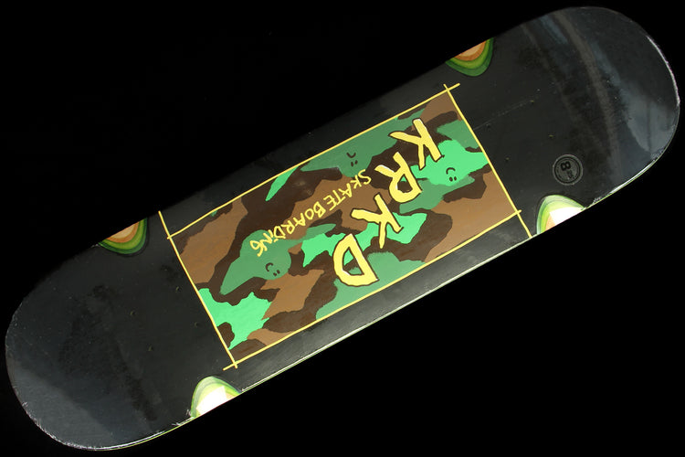 Krooked - Kamo Deck
Color : Black
Width : 8.25"