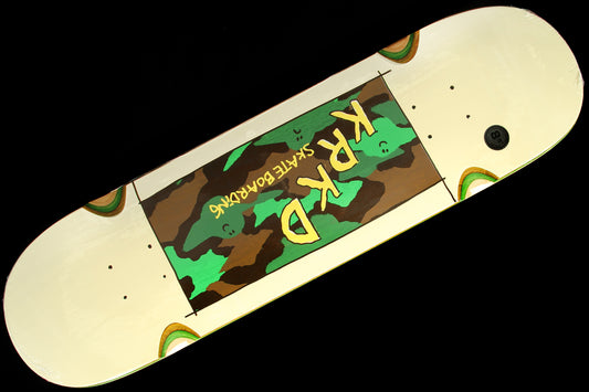 Krooked - Kamo Deck
Color : White
Width : 8.5"
