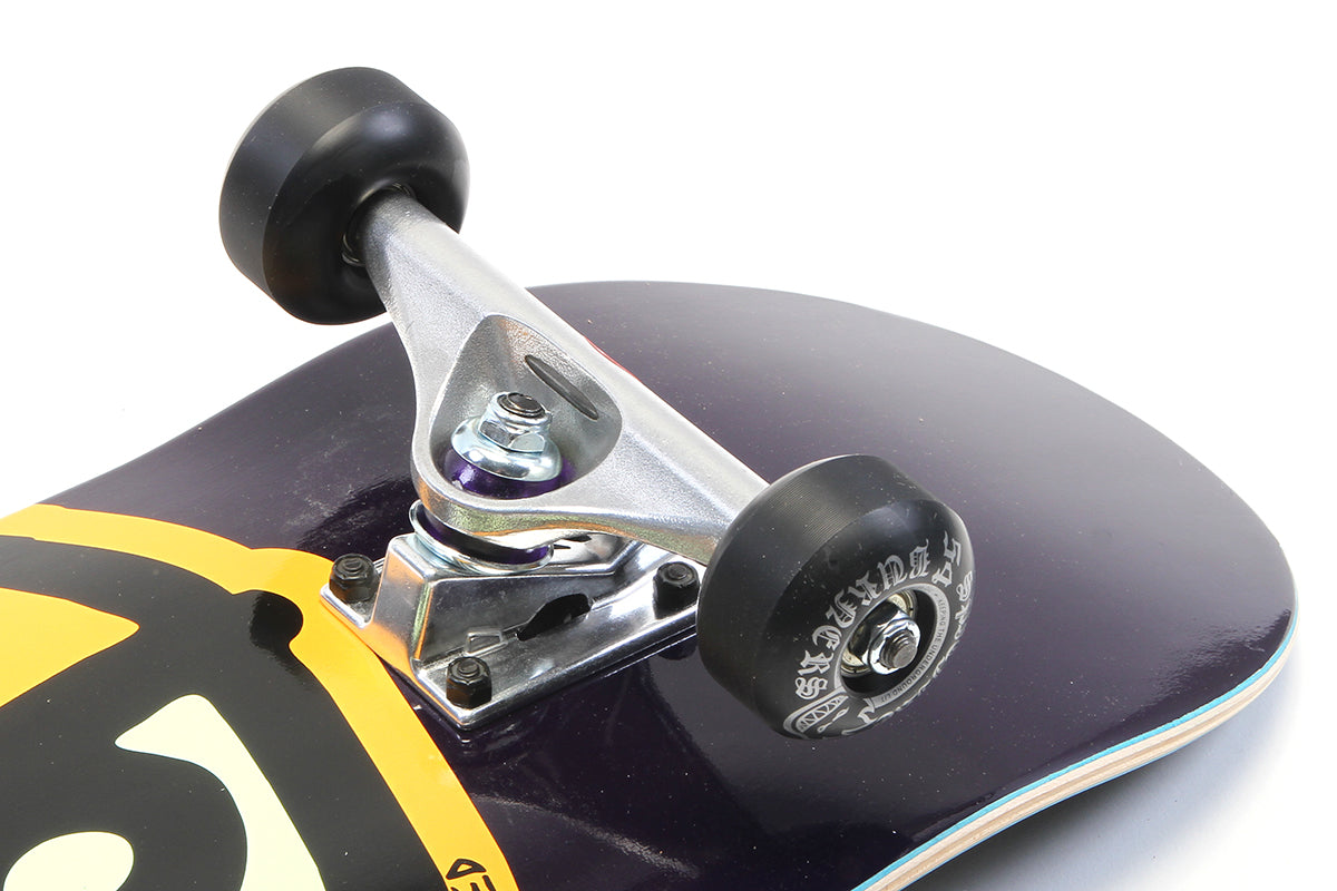 Krooked - Glow Eyes Complete Deck
Width : 8.25"