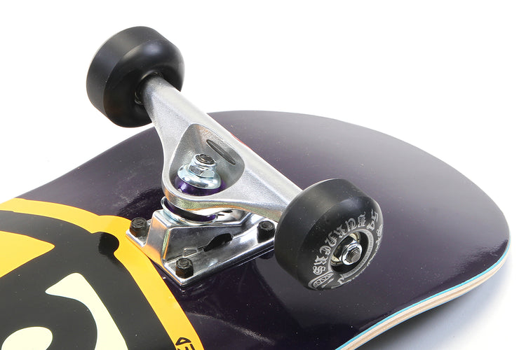 Krooked - Glow Eyes Complete Deck
Width : 8.25"
