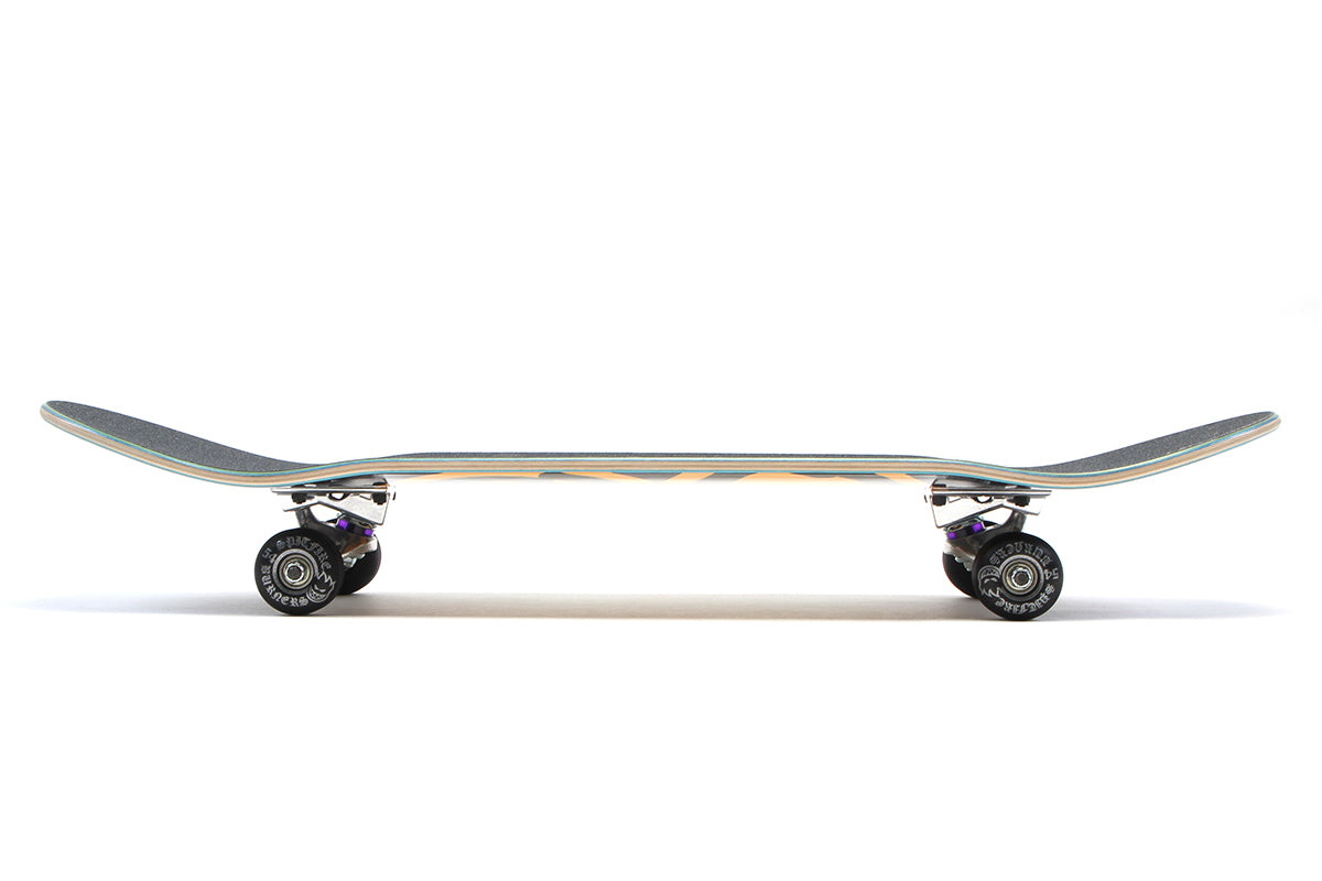Krooked - Glow Eyes Complete Deck
Width : 8.25"