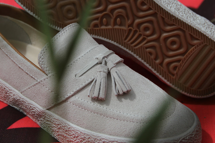 Last Resort AB - VM005 Loafer
Color : White / White