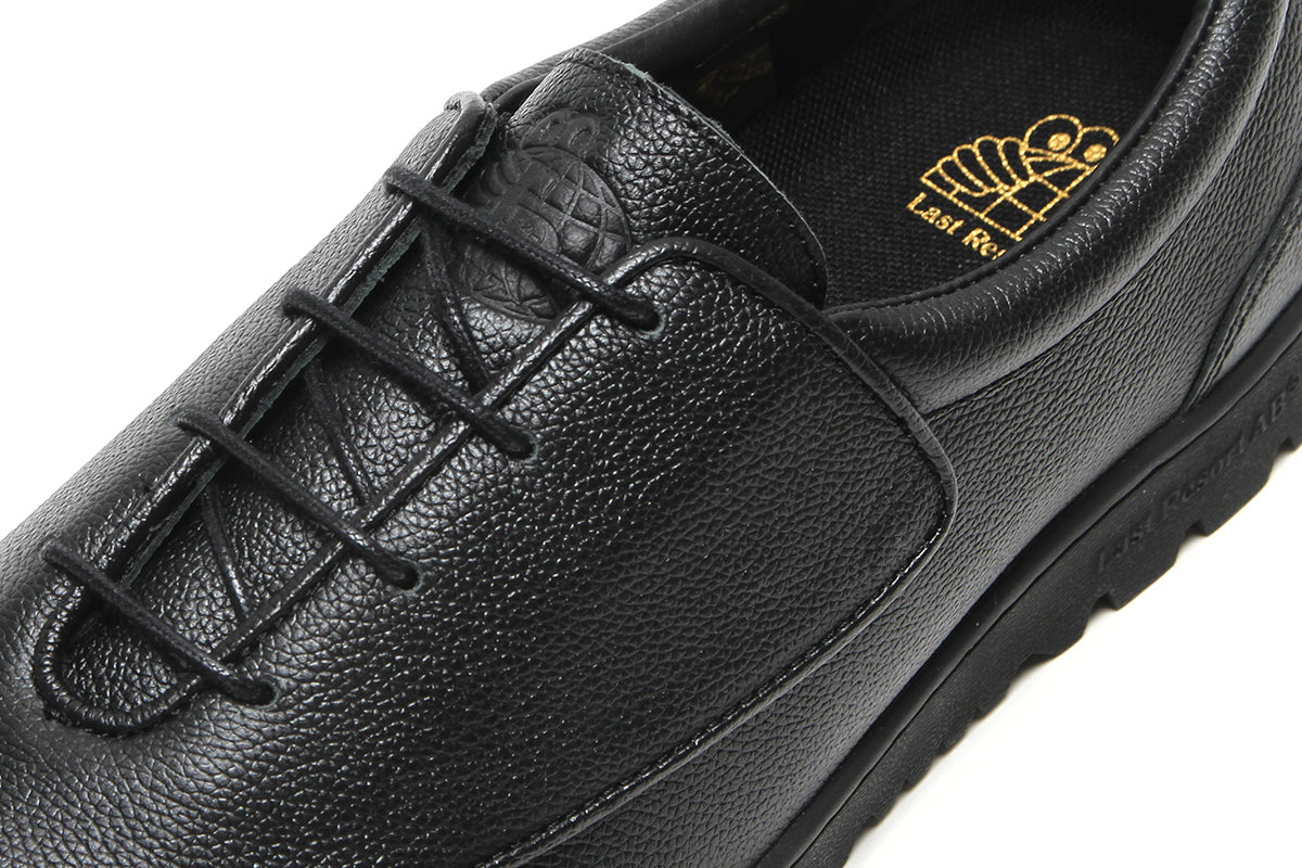 Last Resort AB - GM001
Color : Black / Black