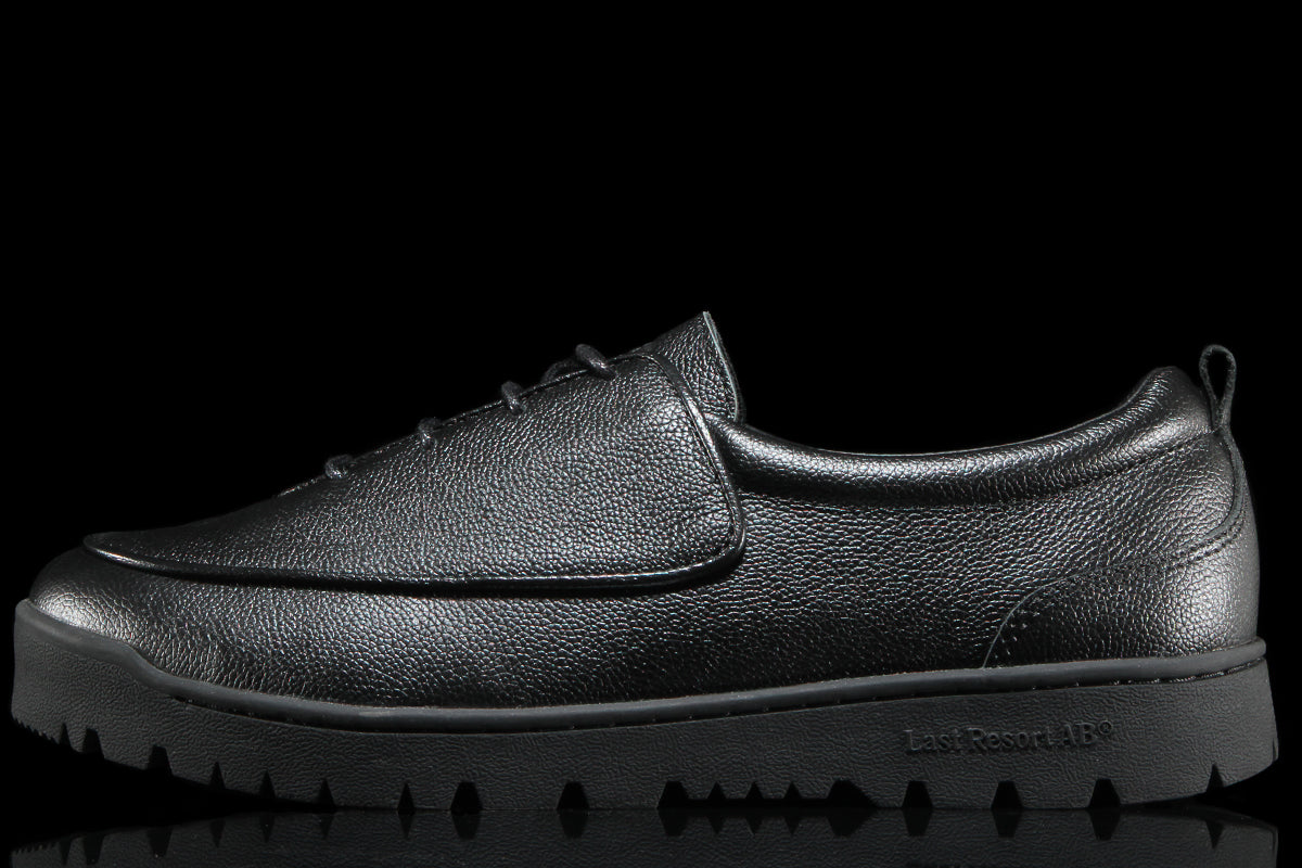 Last Resort AB - GM001
Color : Black / Black