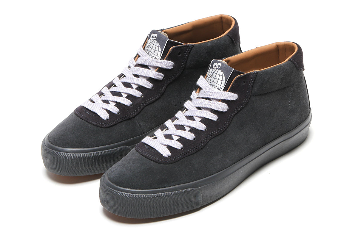 Last Resort AB - VM001 Mid
Color : Grape Magnet / Black