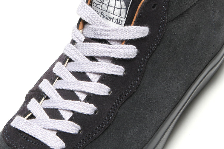 Last Resort AB - VM001 Mid
Color : Grape Magnet / Black