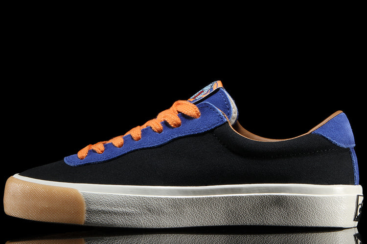 Last Resort AB - VM001 x Billy Strings
Color : Black / Royal Blue