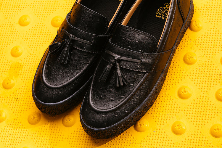 Last Resort AB - VM005 Loafer
Color : Ostrich Black / Black
