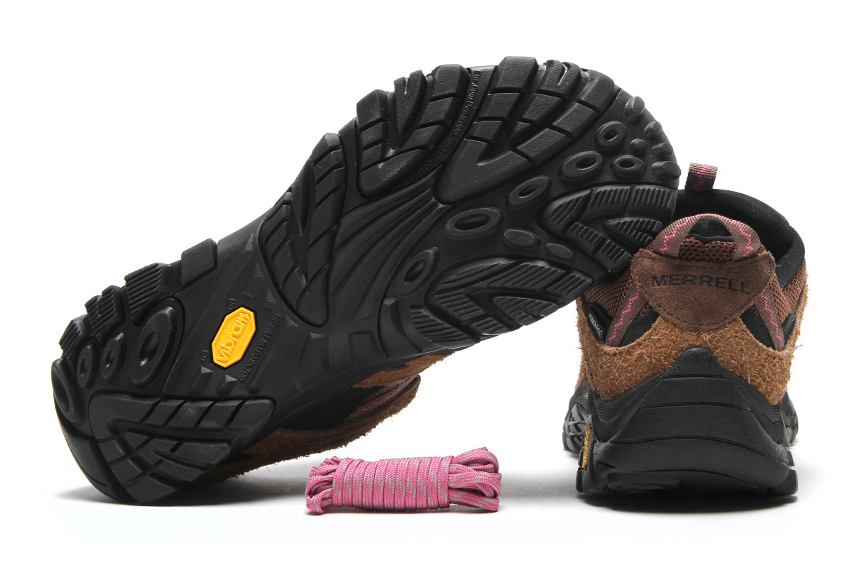 Merrell - Moab 2 Siren x Gramicci
Style # J5007705
Color : Dark Earth