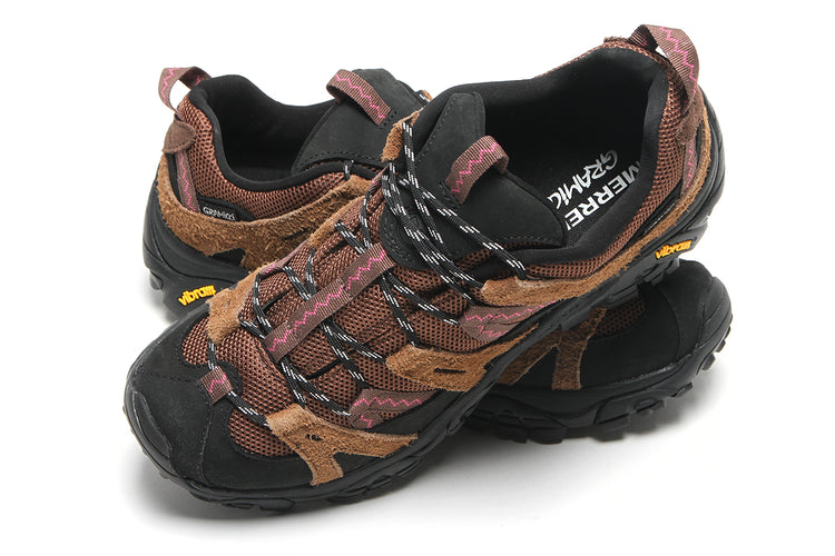 Merrell - Moab 2 Siren x Gramicci
Style # J5007705
Color : Dark Earth