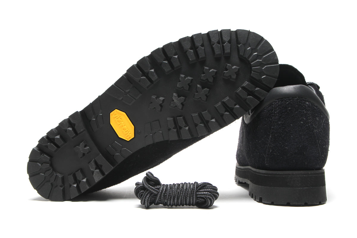 Merrell - Wilderness 1TRL
Style # J2007683
Color : Black