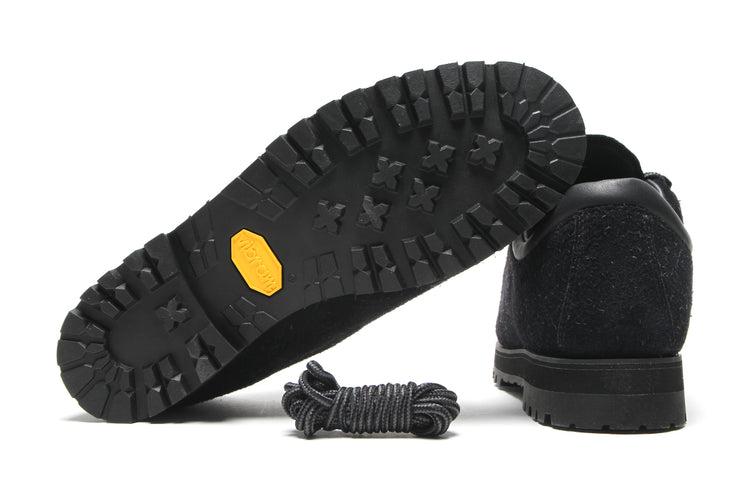 Merrell - Wilderness 1TRL
Style # J2007683
Color : Black